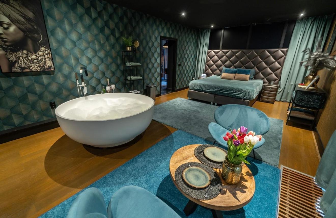 De Luxe Bed &Wellness Vila 's-Hertogenbosch  Exterior foto